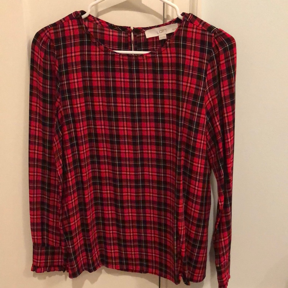 NWT LOFT Petite Plaid Pleated Cuff Blouse